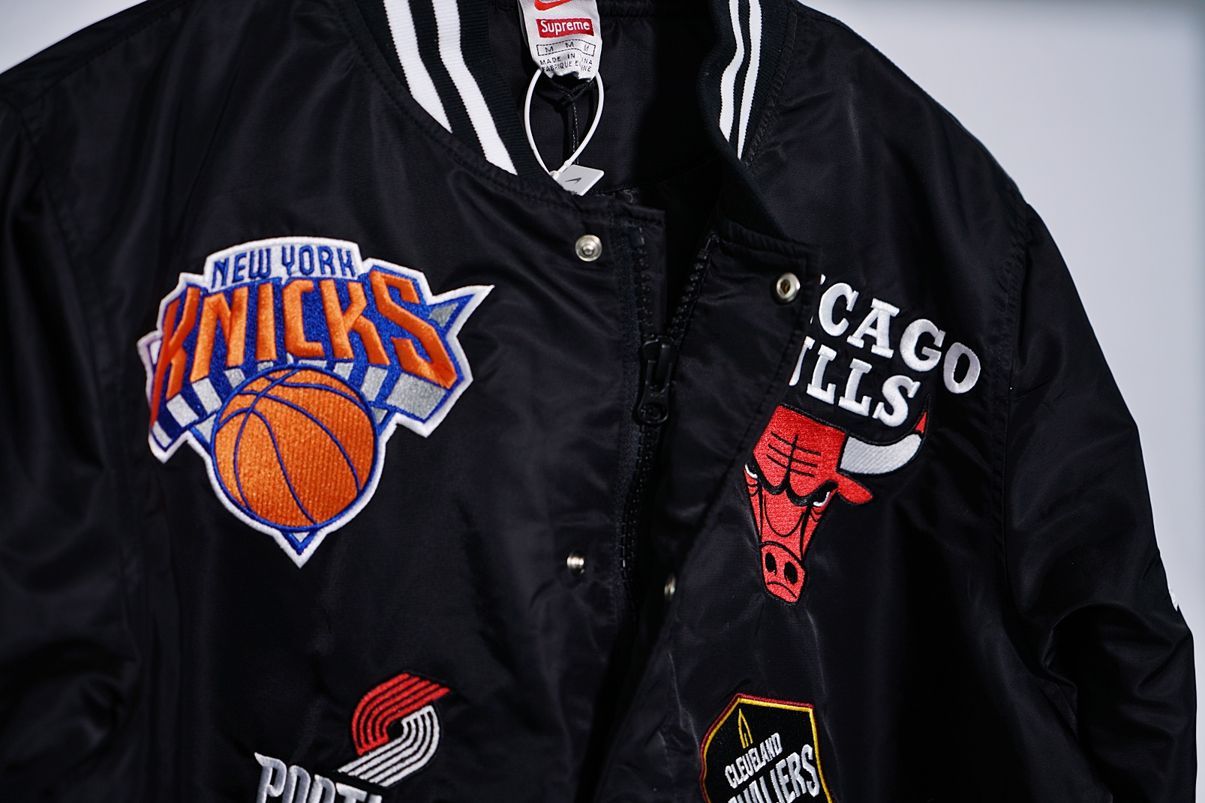 Supreme-Nike-NBA-Teams-Warm-Up-Jacket-Black-19