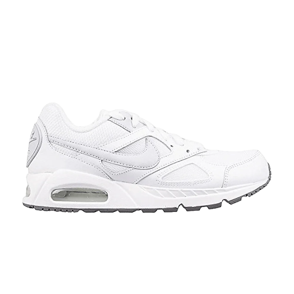 Krossovki-Nike-Wmns-Air-Max-IVO-Triple-White