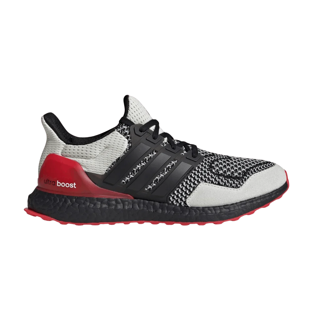 Кроссовки adidas Ultraboost 1.0 'Crystal White Core Black Scarlet'
