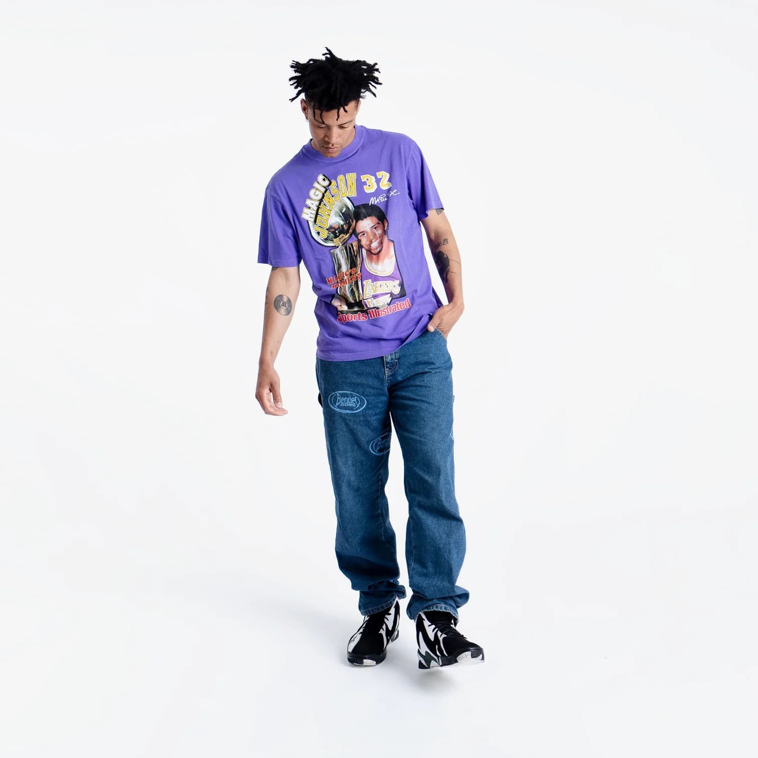 Футболка Mitchell & Ness Magic Johnson Los Angeles Lakers Vintage Sports Illustrated NBA T-Shirt
