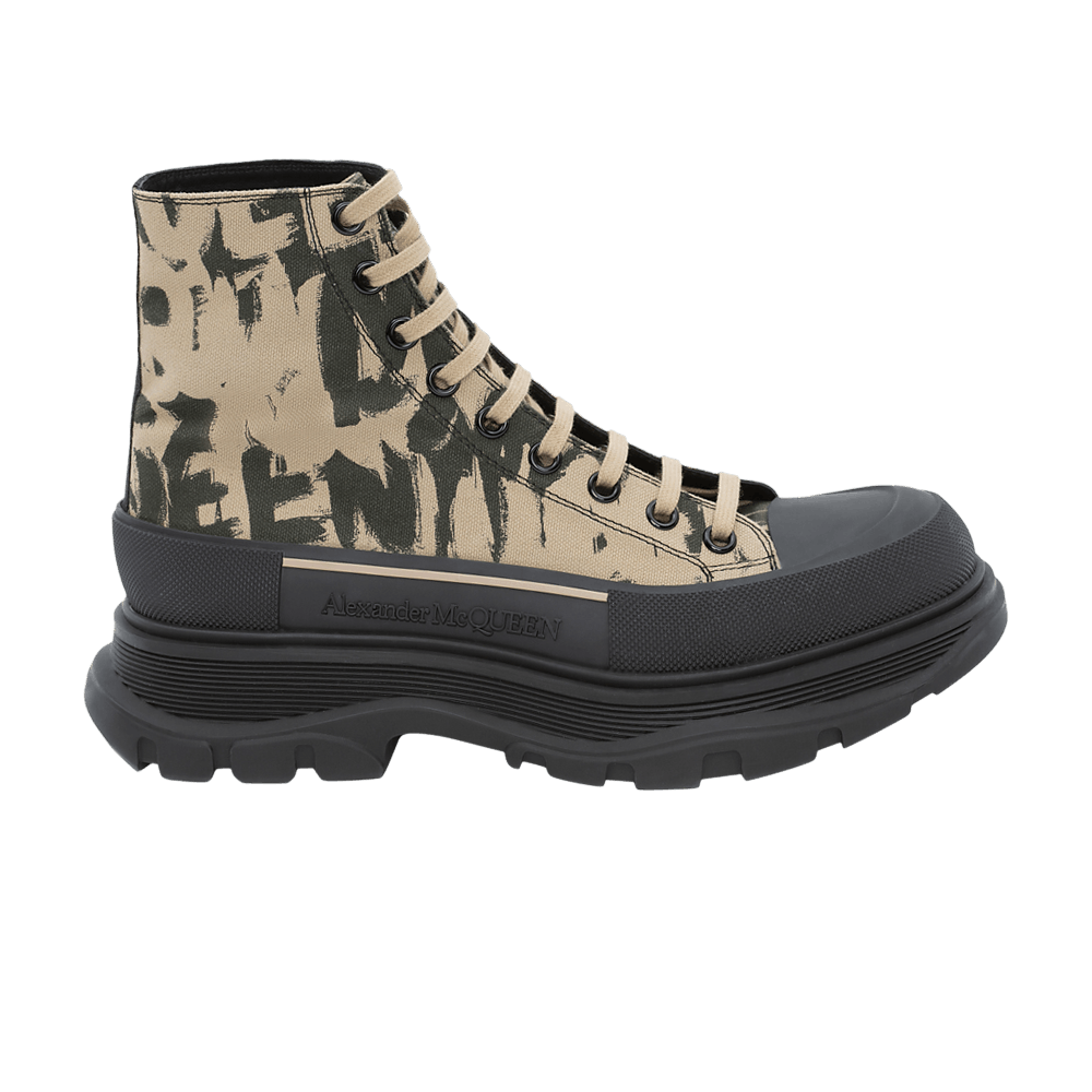 Кроссовки Alexander McQueen Tread Slick Boot 'Beige Black Graffiti'