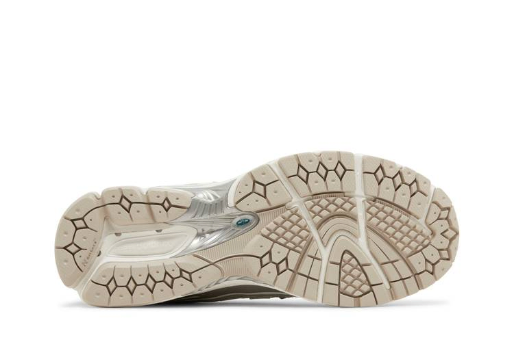 Кроссовки New Balance 1906R 'Silver Metallic Cream'