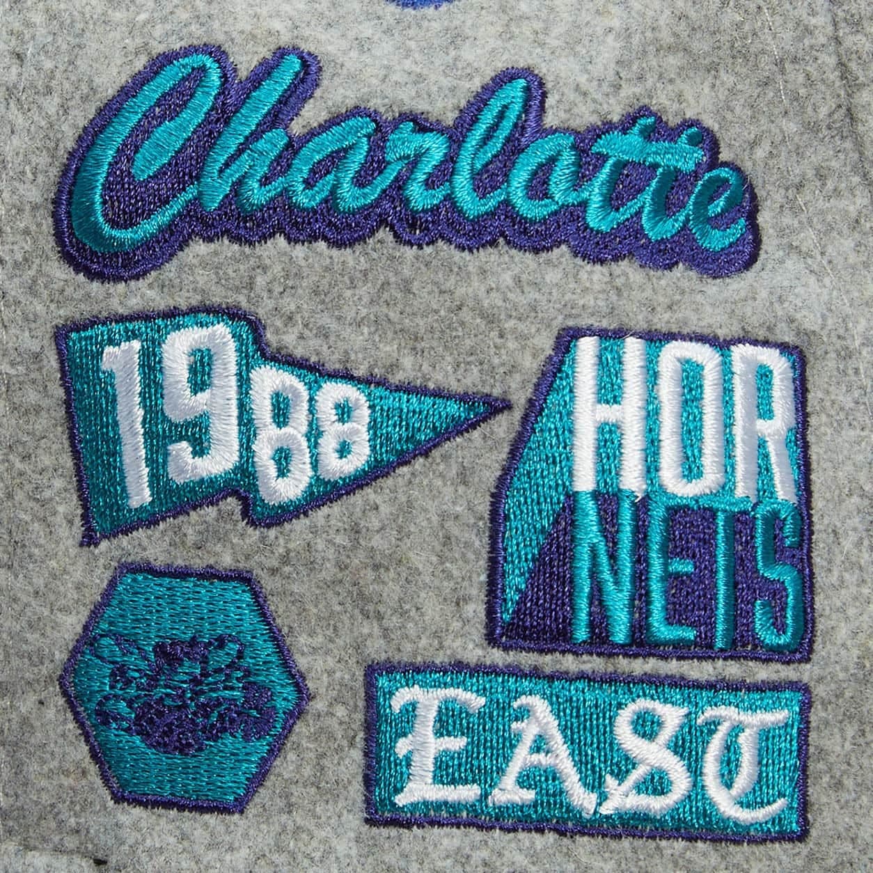Бейсболка Mitchell & Ness Melton Patch Snapback HWC Charlotte Hornets Hat