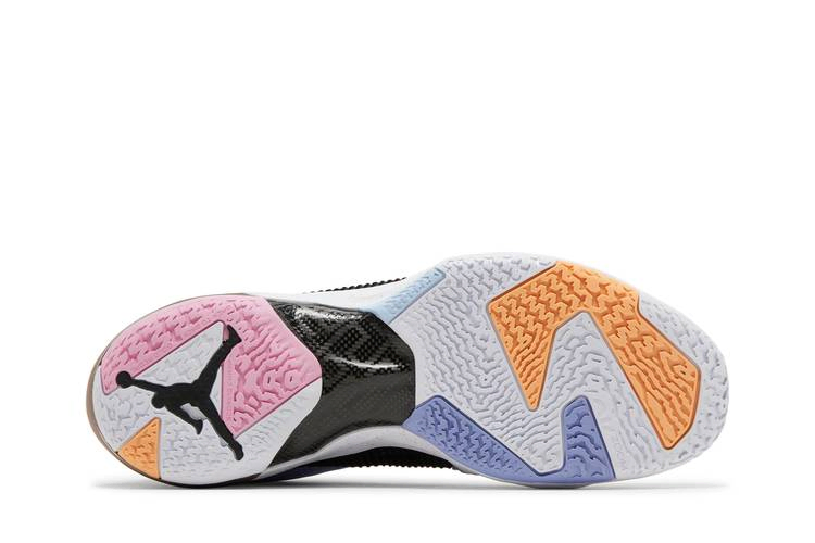 air-jordan-37-low-dongdan-fd8701-001_03