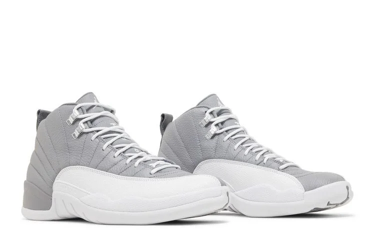 Krossovki-Air-Jordan-12-Retro-Stealth-7