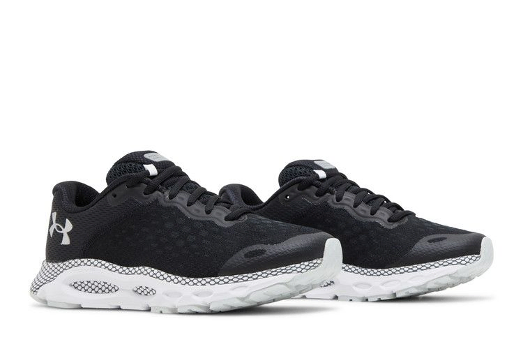 wmns-hovr-infinite-3-black-white-3023556-002_07