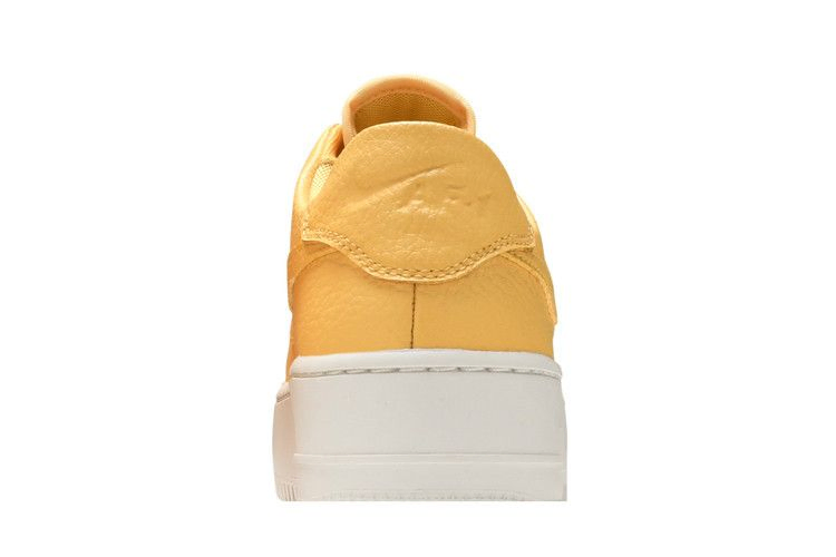 Кроссовки Nike Wmns Air Force 1 Sage Low 'Topaz Gold'
