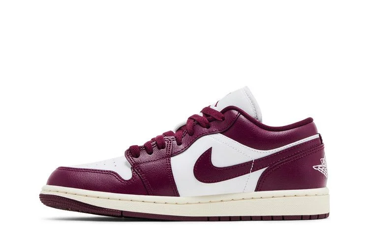 Кроссовки Wmns Air Jordan 1 Low 'Bordeaux'
