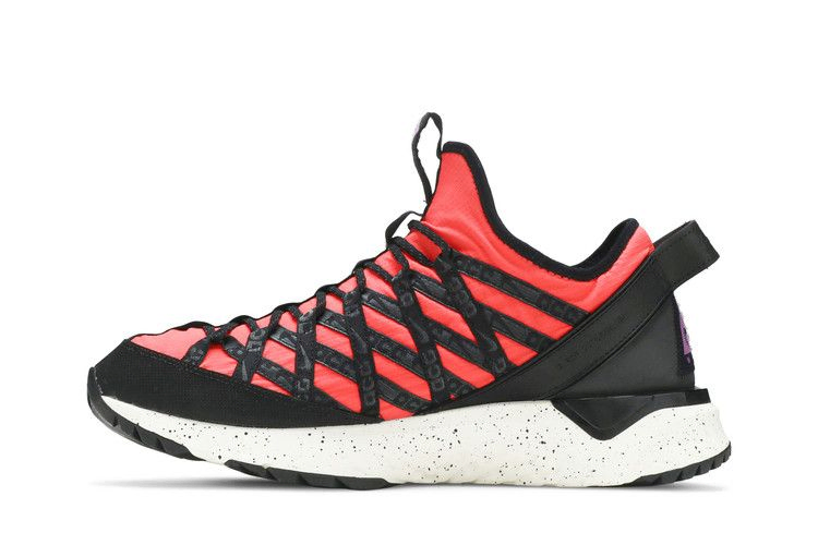 Кроссовки Nike React Terra Gobe ACG 'Bright Crimson'