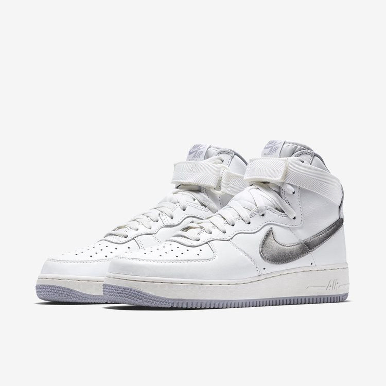 Кроссовки Nike Air Force 1 High Retro QS 'White Silver'