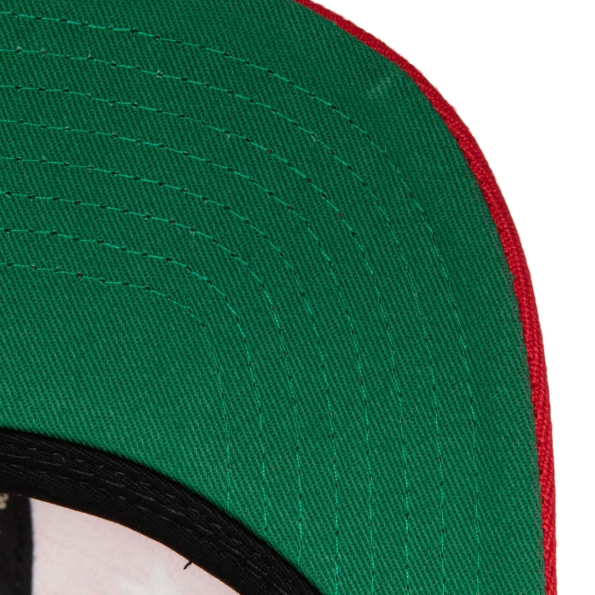 Бейсболка Mitchell & Ness 97 Top Star Snapback HWC Philadelphia 76ers