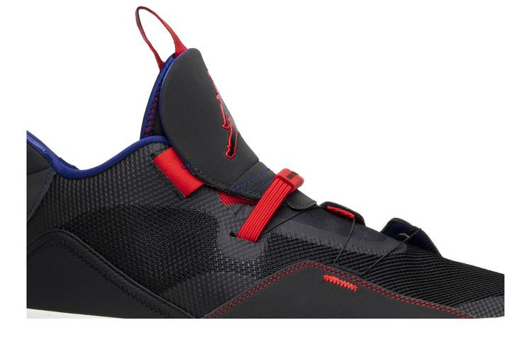 air-jordan-33-tech-pack-bv5072-001_01