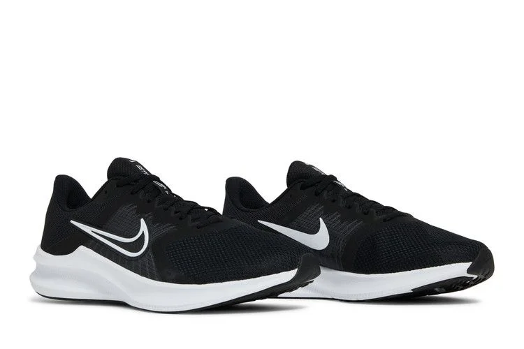 Krossovki-Nike-Downshifter-11-Extra-Wide-Black-White-7