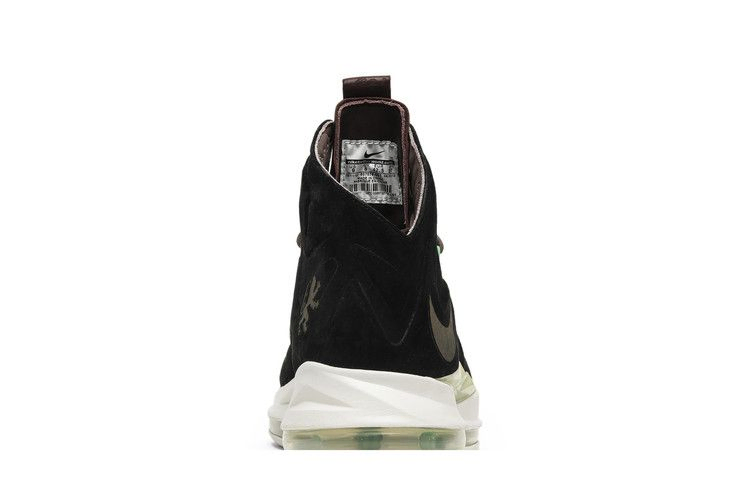 lebron-10-ext-qs-black-suede-607078-001_06