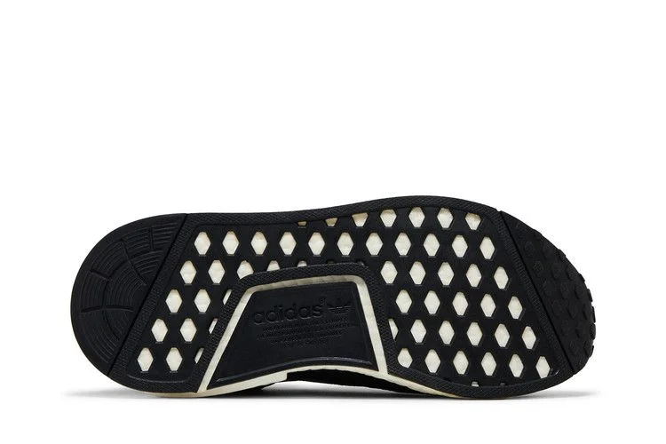 Krossovki-Adidas-NMD_R1-J-Core-Black-3