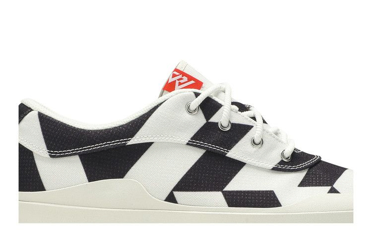 jordan-westbrook-0-3-white-black-aa1348-100_01