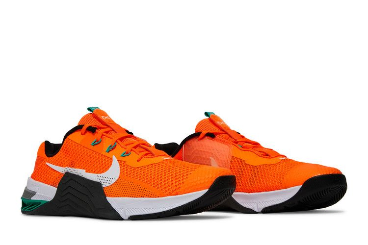 metcon-7-total-orange-clear-emerald-cz8281-883_07