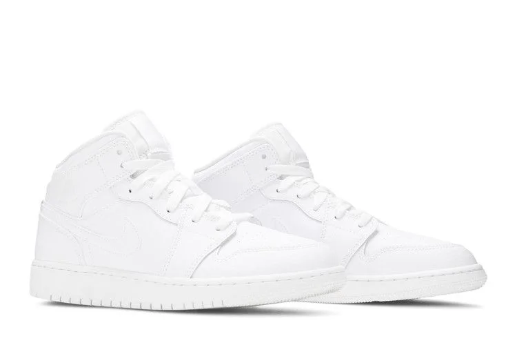 Krossovki-Air-Jordan-1-Mid-GS-Triple-White-2020-7