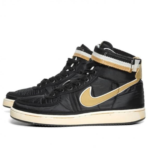Nike-Vandal-High-Supreme-Vntg-Black-Metallic-Gold-White-2