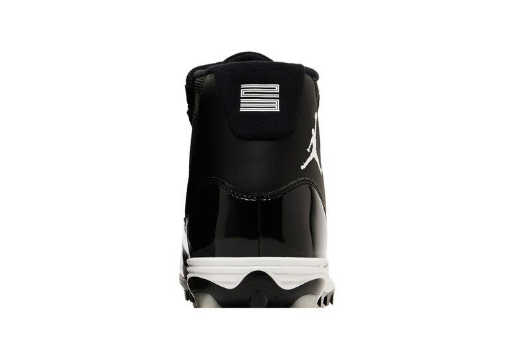 Кроссовки Air Jordan 11 Retro TD Cleat 'Space Jam'