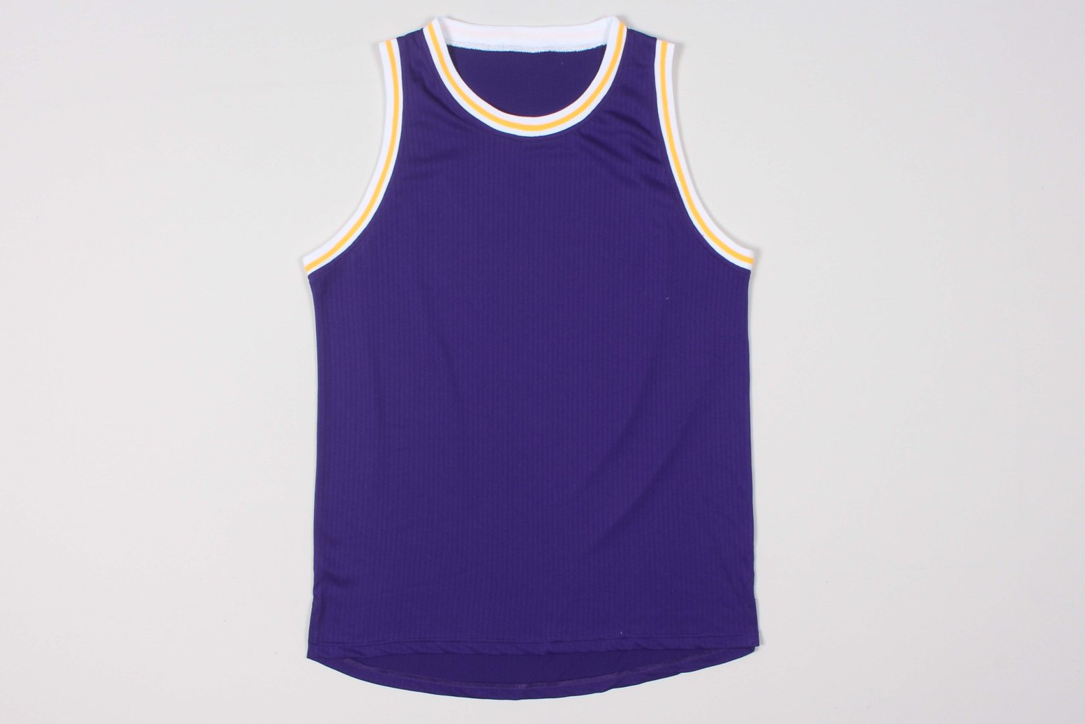 Basketbolnaya-forma-Los-Angeles-Lakers-8