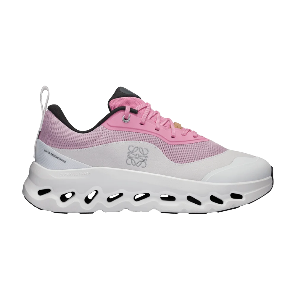 Krossovki-Loewe-x-ON-Cloudtilt-2-Pink-White