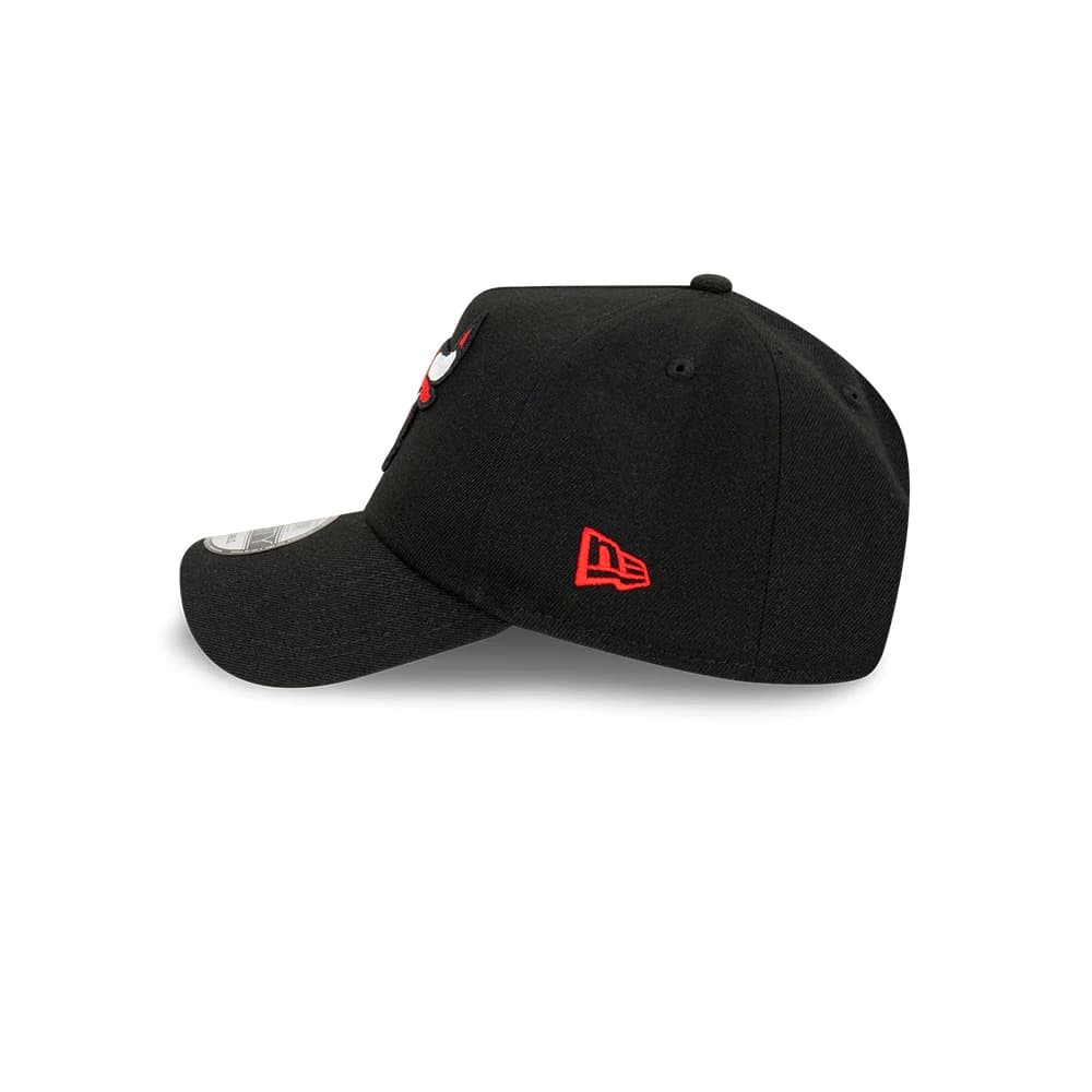 Бейсболка New Era Chicago Bulls 9FORTY A-Frame Champs NBA Snapback Hat