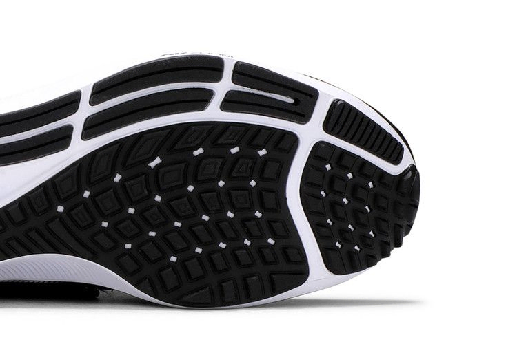 Кроссовки Nike Air Zoom Pegasus 37 FlyEase 'Black White'