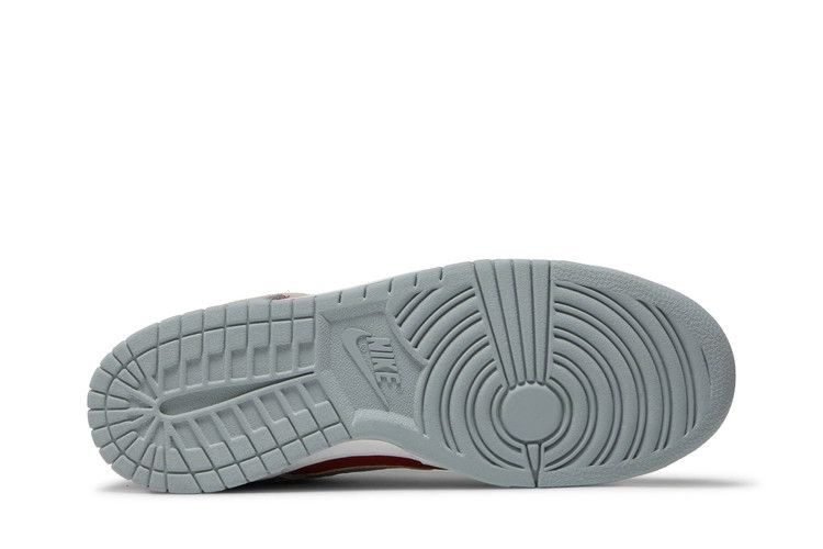 dunk-low-ultraman-630358-601_03
