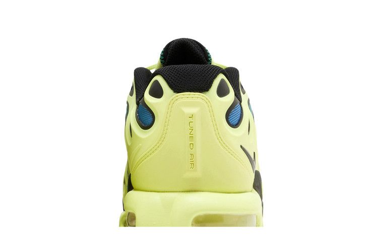 air-max-plus-drift-light-lemon-twist-fd4290-700_06