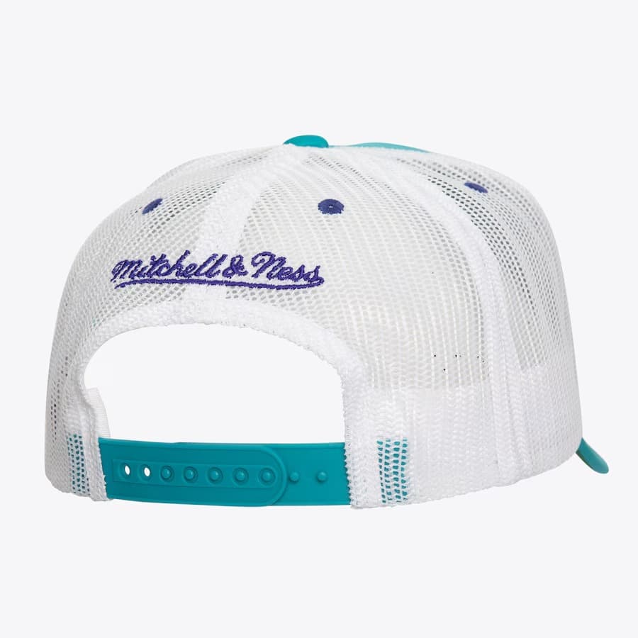 Mitchell-Ness-Teal-Charlotte-Hornets-Hardwood-Classics-Sideline-Trucker-Snapback-Hat-1