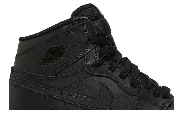 air-jordan-1-retro-high-og-bg-cyber-monday-575441-006_01