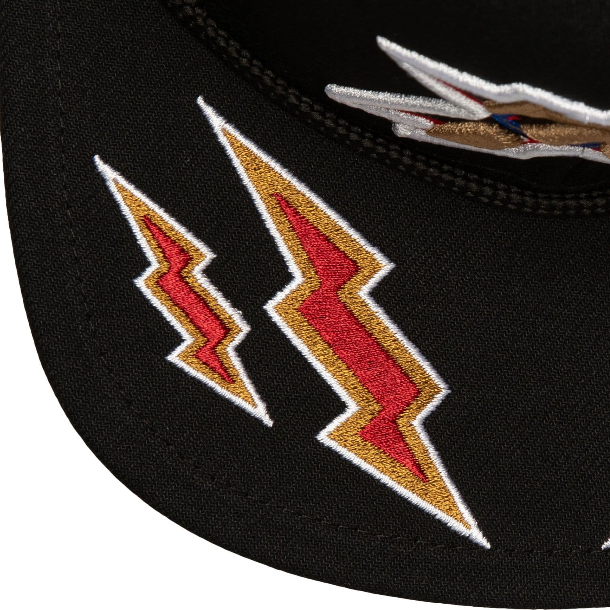 Бейсболка Mitchell & Ness Recharge Trucker HWC Philadelphia 76ers