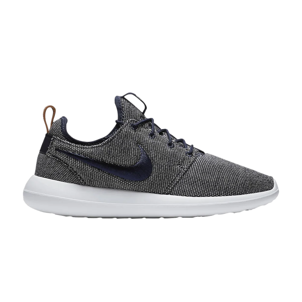 Krossovki-Loopwheeler-x-NikeLab-Roshe-Two