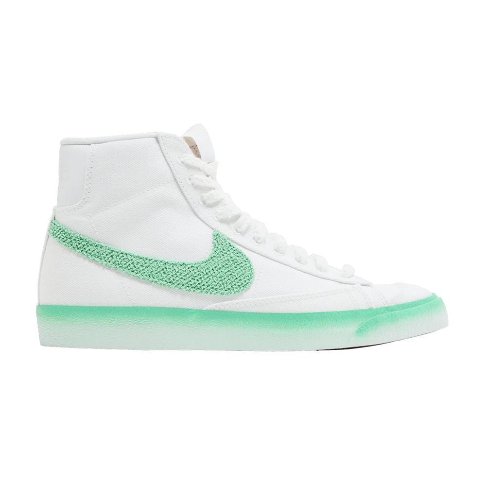 Krossovki-Nike-Wmns-Blazer-Mid-77-Chenille-Swoosh-Green-Fade