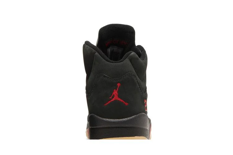 Krossovki-Wmns-Air-Jordan-5-Retro-GORE-TEX-Off-Noir-6