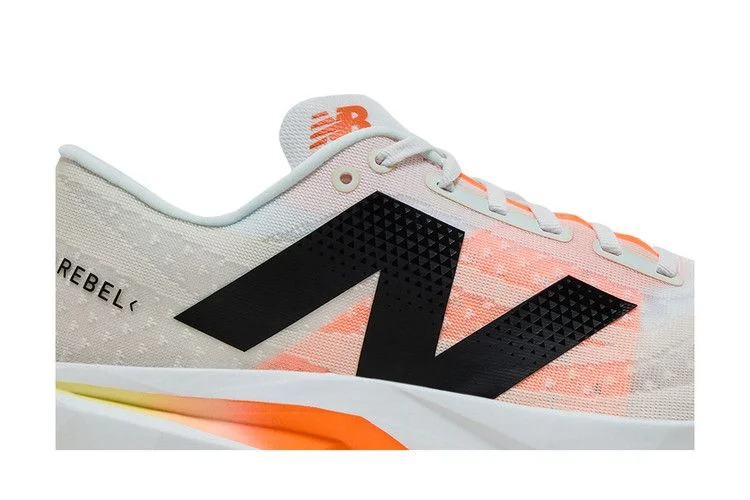 Krossovki-New-Balance-FuelCell-Rebel-v4-Sunrise-Pack-1