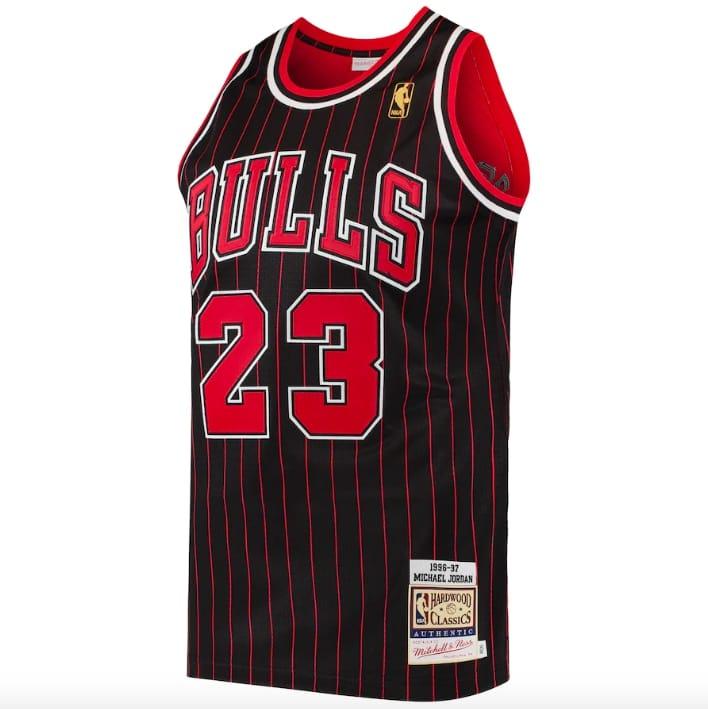 1996-97-Chicago-Bulls-23-Michael-Jordan-Mitchell-Ness-Authentic-Black-Jersey-3