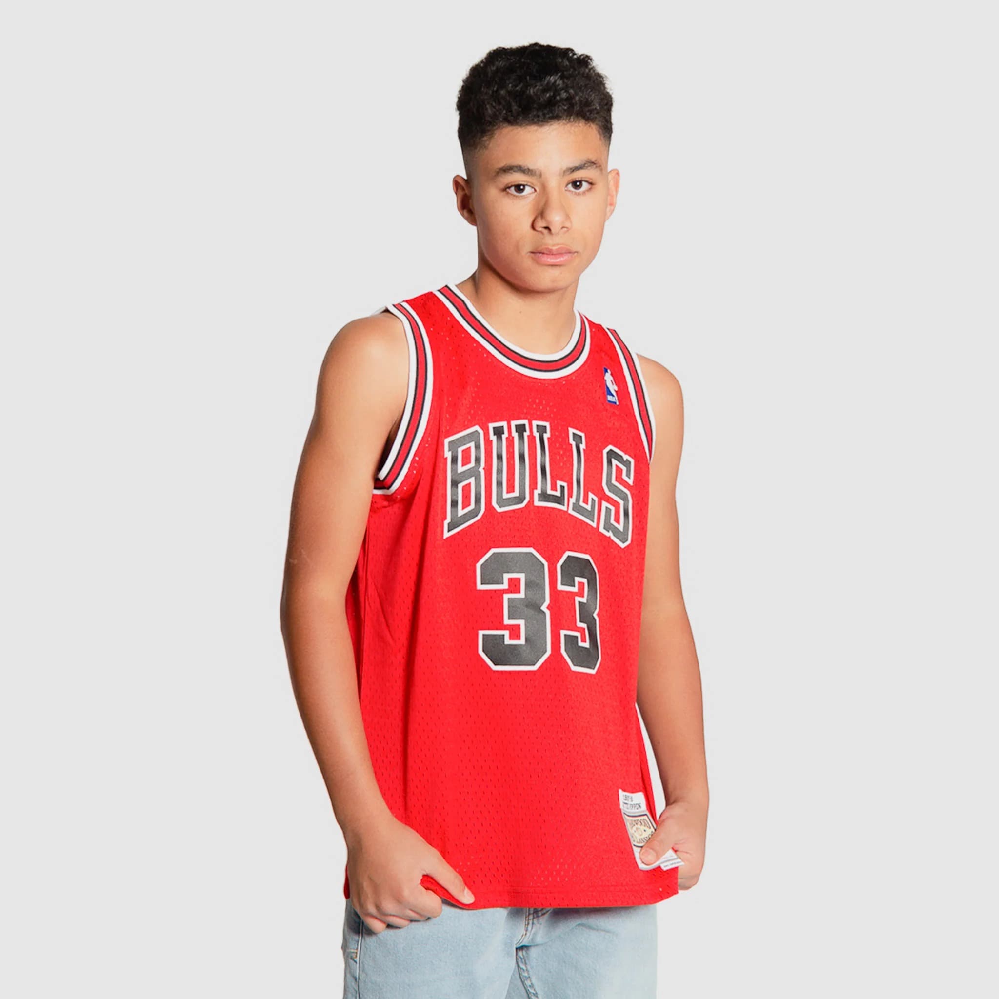 Баскетбольная джерси 1997-98 Chicago Bulls Scottie Pippen #33 Youth Swingman Hardwood Classic Red Jersey
