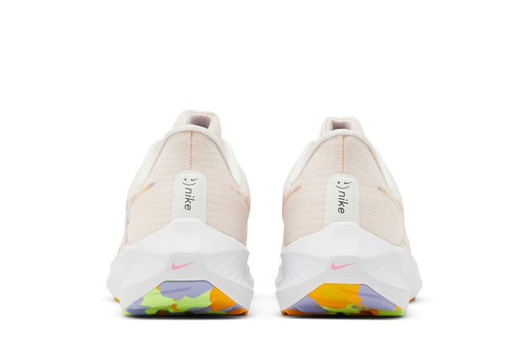 Кроссовки Nike Wmns Air Zoom Pegasus 39 Premium 'Light Soft Pink'