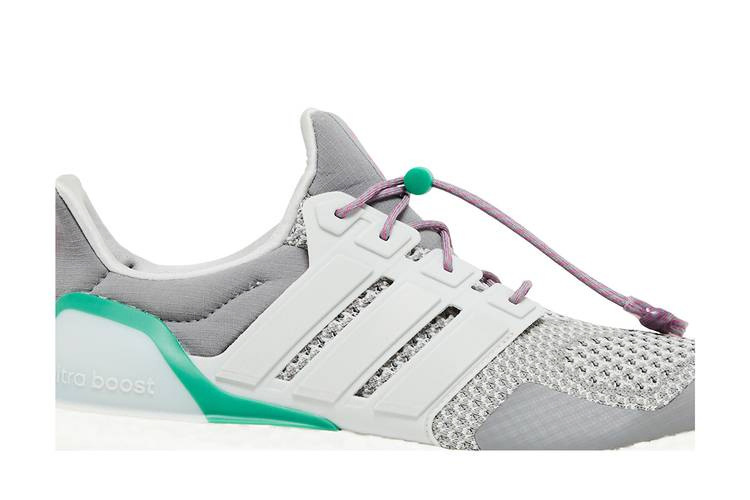 ultraboost-1-0-grey-lucid-fuchsia-hr0071_01