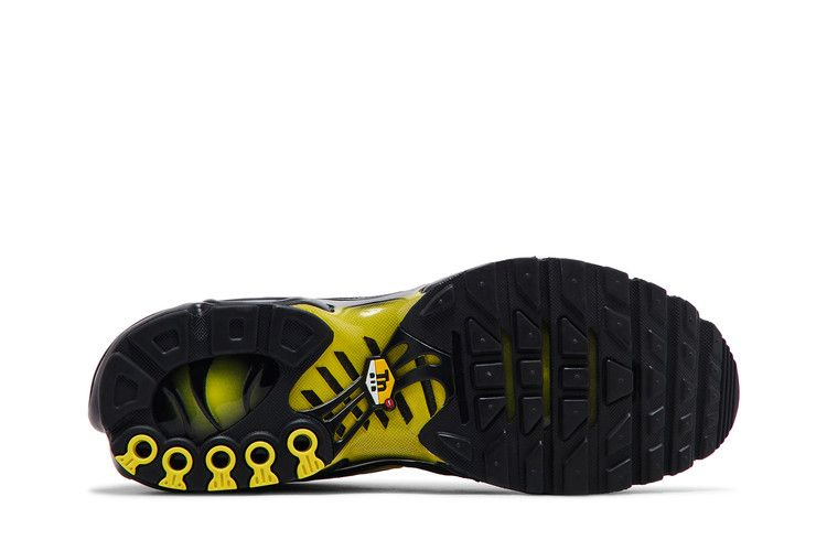 air-max-plus-wolf-grey-opti-yellow-dm0032-012_03