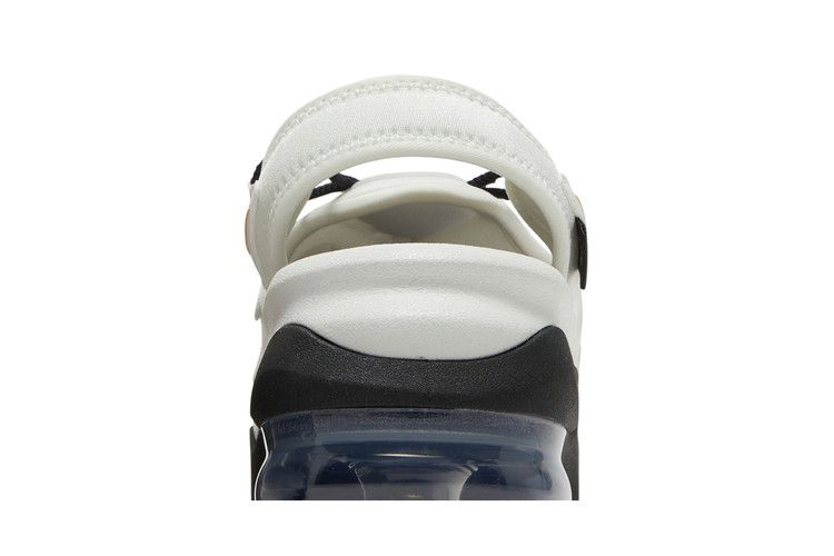 serena-williams-design-crew-x-air-max-koko-summit-white-dq3419-100_06