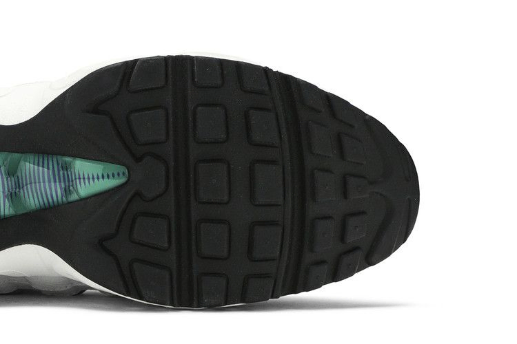 air-max-95-lv8-grape-ao2450-101_04