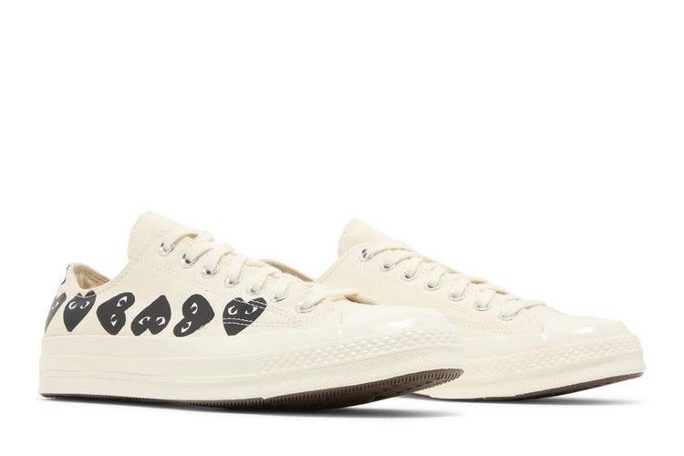 comme-des-garcons-play-x-chuck-70-low-multi-heart-milk-black-a08150c_07