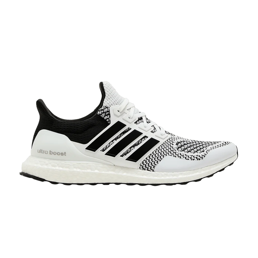 Krossovki-adidas-UltraBoost-1.0-Oreo