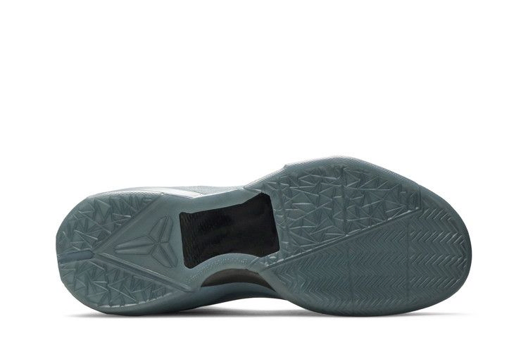 zoom-kobe-7-ftb-869460-442_03