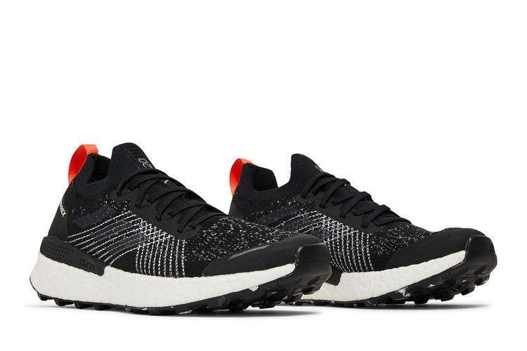 parley-x-terrex-two-ultra-black-grey-ef2133_07