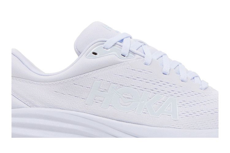 wmns-bondi-8-white-1127952-wwh_01