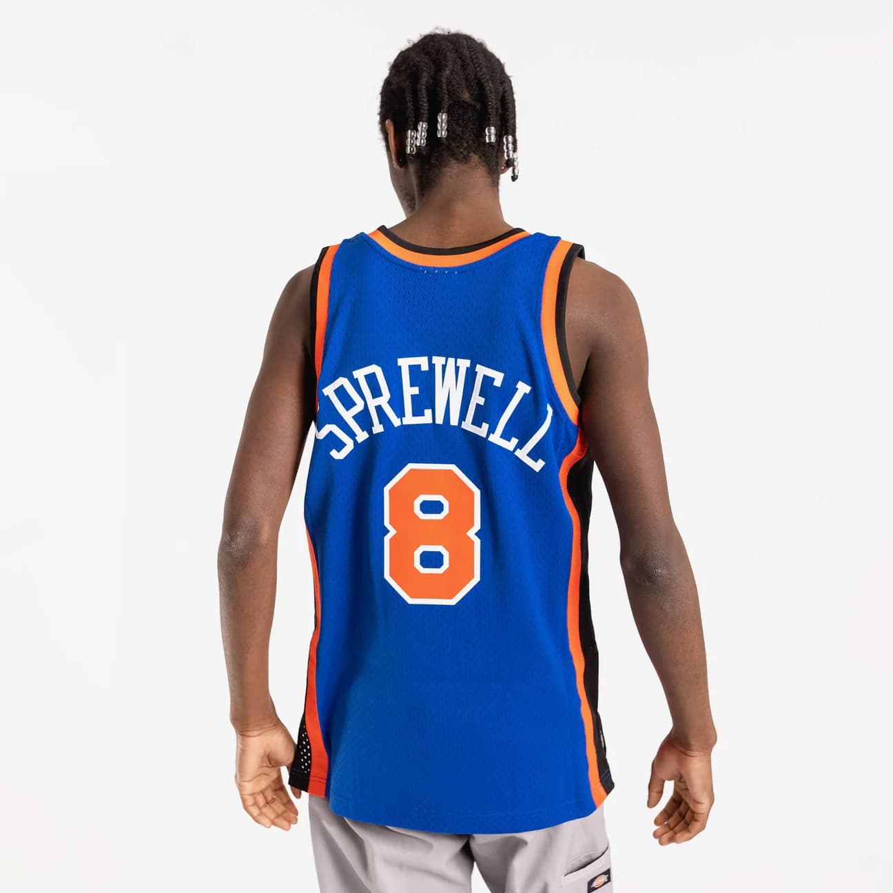 1998-99-New-York-Knicks-Latrell-Sprewell-8-Swingman-Hardwood-Classics-Blue-Jersey-2